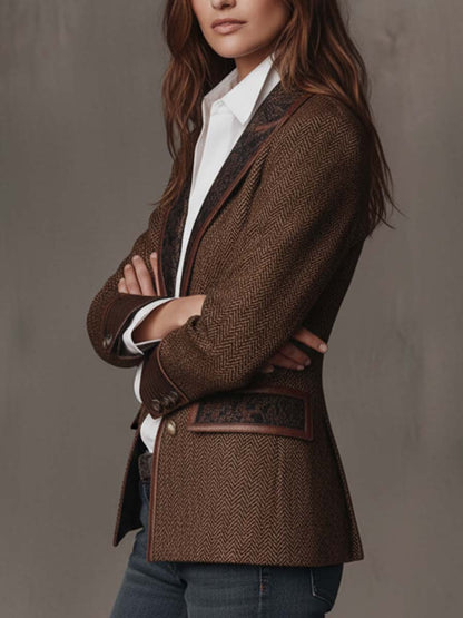 Blazer de mujer de espiga con paneles estampados.