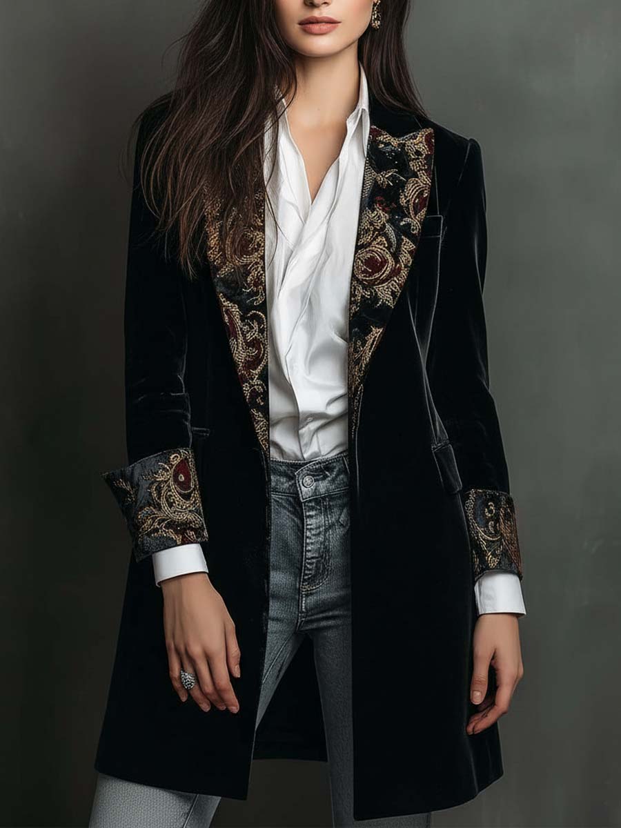 Blazer negro de mujer slim fit con solapas y estampado