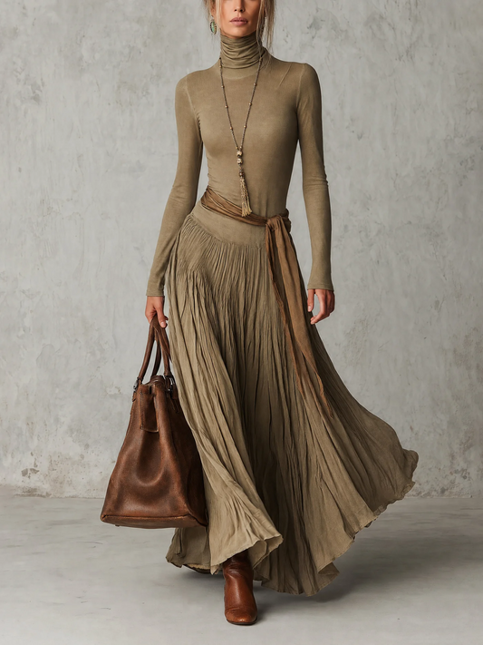 JÚLIA -  Vestido Maxi Plisado de Cuello Alto